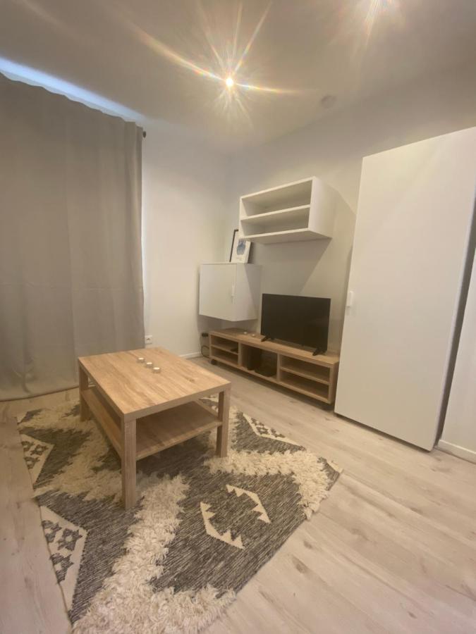 Joli Studio Calme Et Lumineux โรยาต์ ภายนอก รูปภาพ